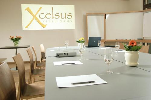 Xcelsus, Free Parking Hotel Rāmava Kültér fotó